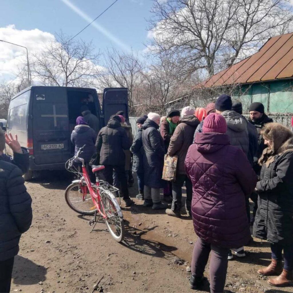 Food distribution in Ukraine