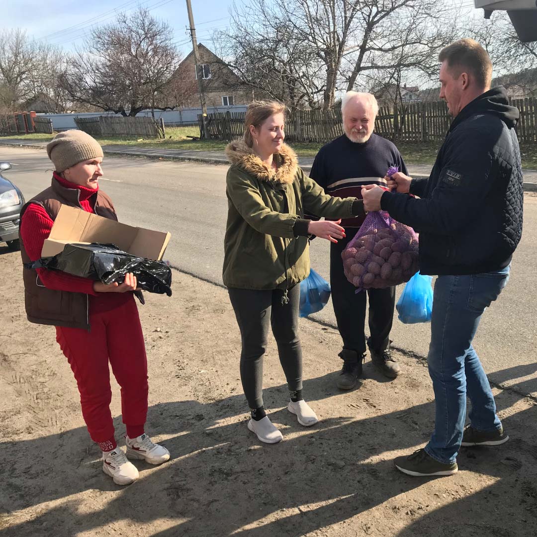 Humanitarian food delivery in Ukraine